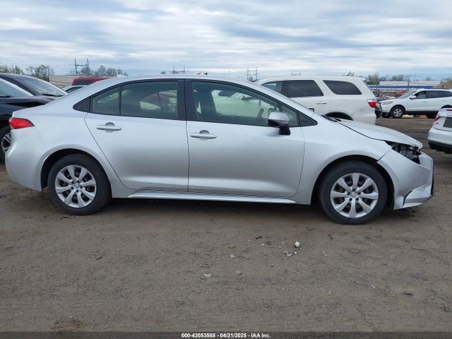 JTDEPRAE6LJ095761 Toyota COROLLA LE