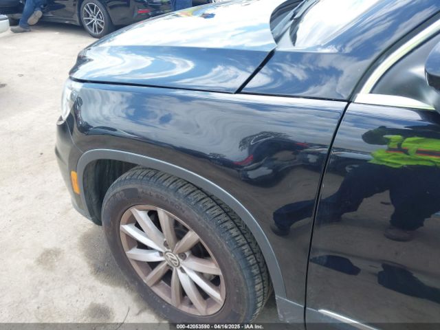 WVGRV7AX2HK005905 Volkswagen 2.0 tsi