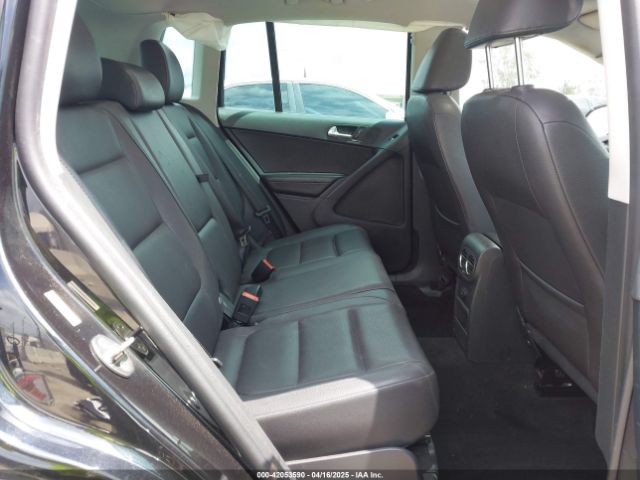 WVGRV7AX2HK005905 Volkswagen 2.0 tsi