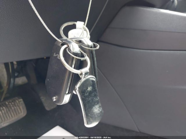 3KPF24AD7PE682132 KIA Forte Lxs