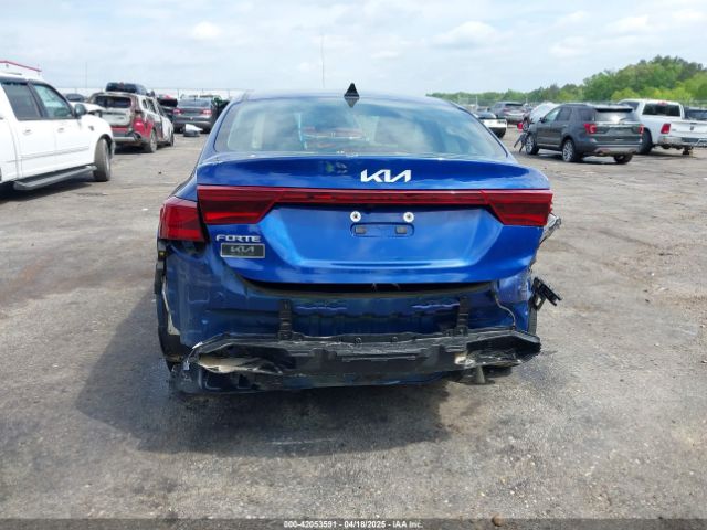 3KPF24AD7PE682132 KIA Forte Lxs