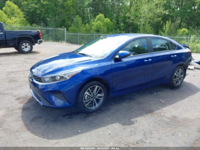 3KPF24AD7PE682132 KIA Forte Lxs