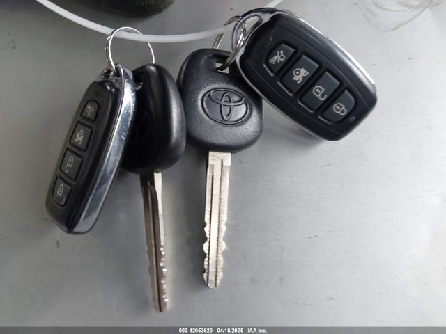 5YFBURHE0EP124039 Toyota COROLLA L
