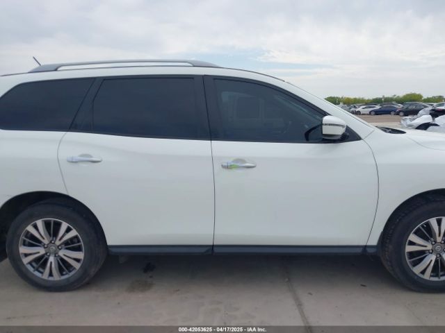 5N1DR2MM7JC621456 Nissan Pathfinder S