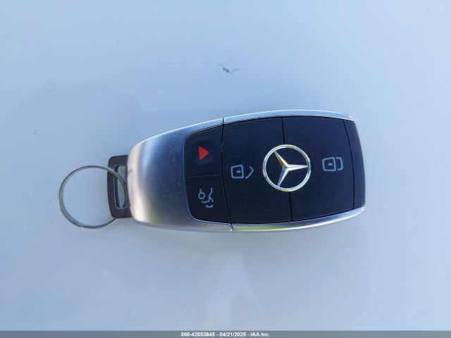 W1K3G4EB7NJ336777 Mercedes-Benz m260