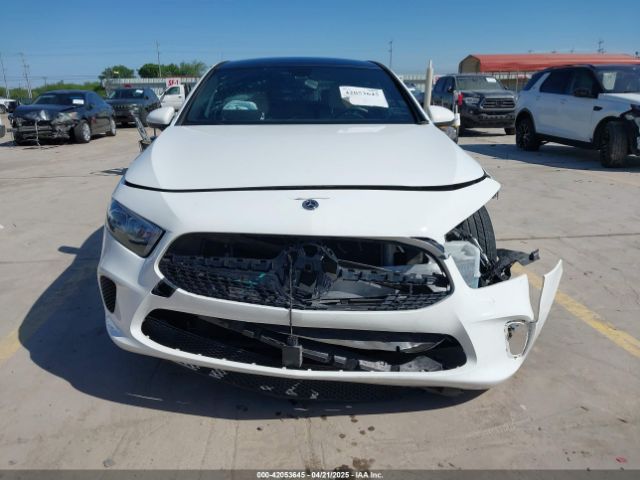 W1K3G4EB7NJ336777 Mercedes-Benz m260