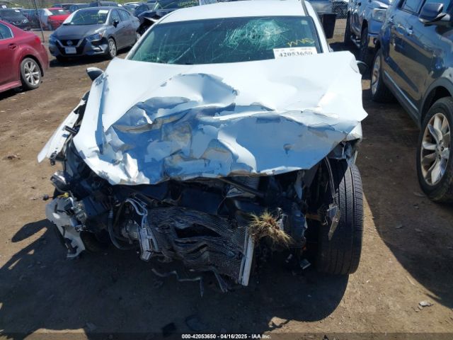 5NPD84LF3HH034630 Hyundai Elantra Limited