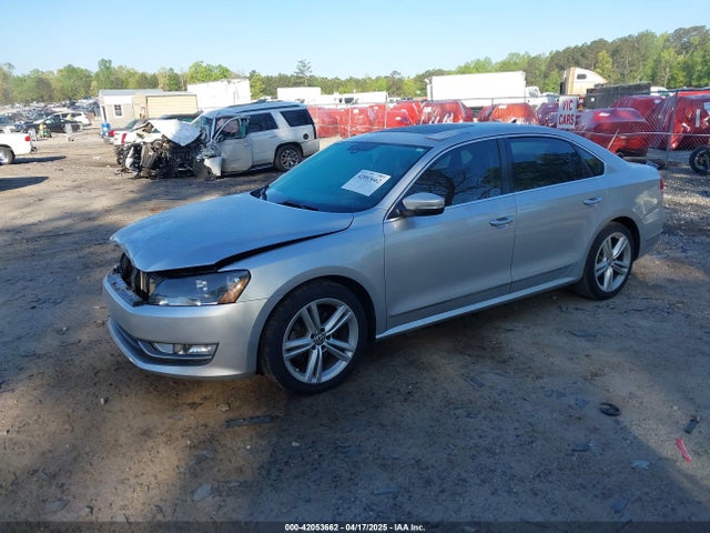 1VWBT7A34FC010889 Volkswagen Passat 1.8t Se