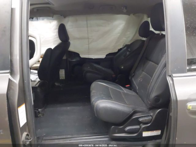 5TDXZ3DC1HS841425 Toyota Sienna Se 8 Passenger