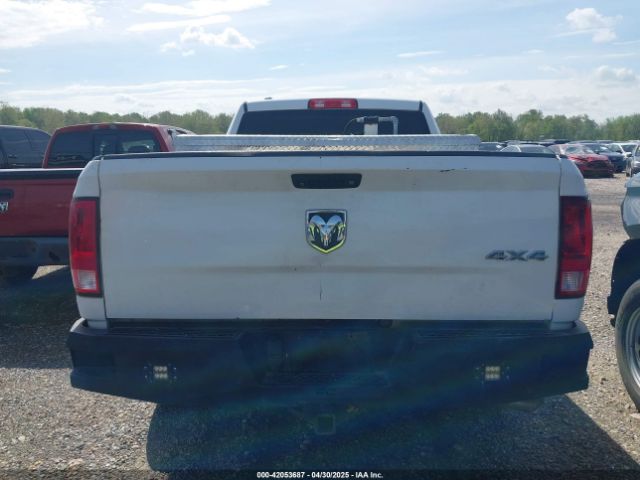 1C6RR7FG6JS254318 RAM 1500 Express  4x4 6'4 Box