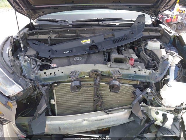 5TDGZRBH0NS581130 Toyota Highlander Xle
