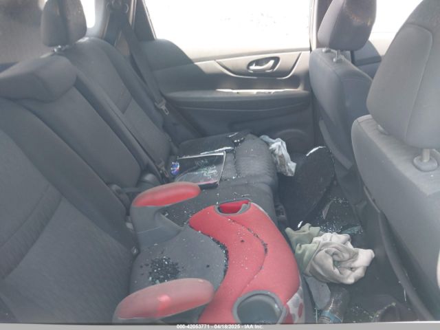 JN8AT2MT3HW389158 Nissan ROGUE SV