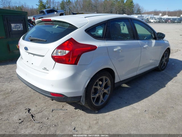 1FADP3K28EL127264 Ford FOCUS SE