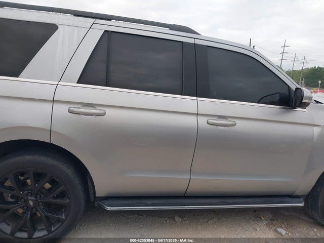 1FMJU1HT0NEA14953 Ford Expedition Xlt