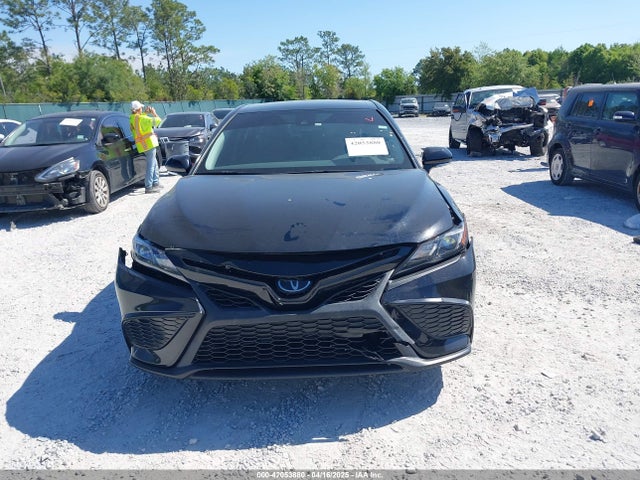 4T1T11AK4NU698415 Toyota CAMRY SE