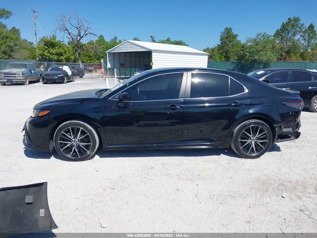 4T1T11AK4NU698415 Toyota CAMRY SE