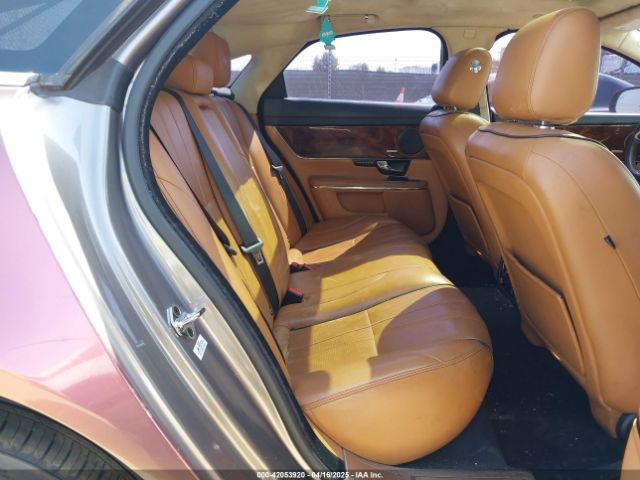 2011 JAGUAR XJ SAJWA1CBXBLV09848 Photo 7