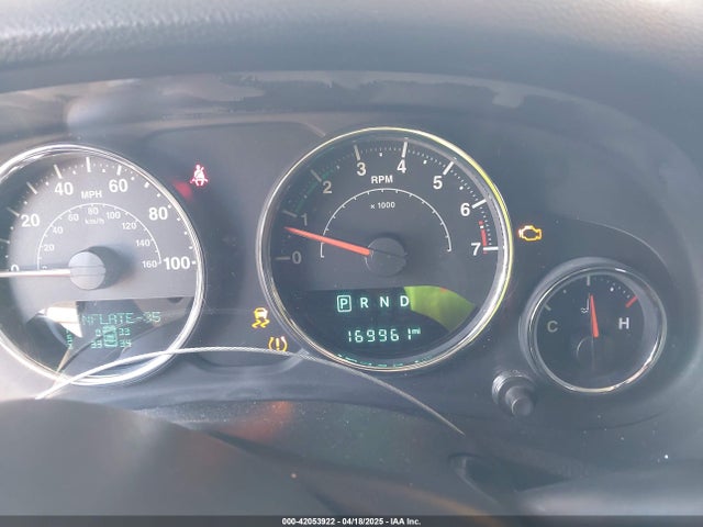 1C4BJWDG1HL578389 Jeep Wrangler Unlimited Sport 4x4