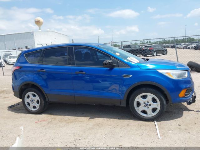 1FMCU0F76HUD53008 Ford ESCAPE S