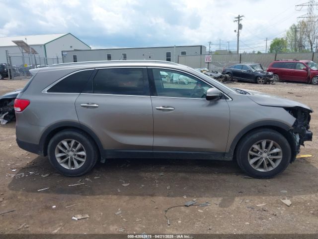5XYPG4A57GG003204 KIA Sorento 3.3l Lx