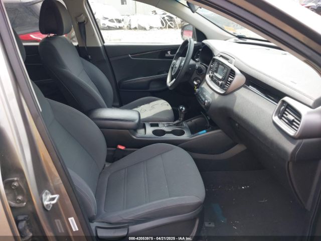 5XYPG4A57GG003204 KIA Sorento 3.3l Lx