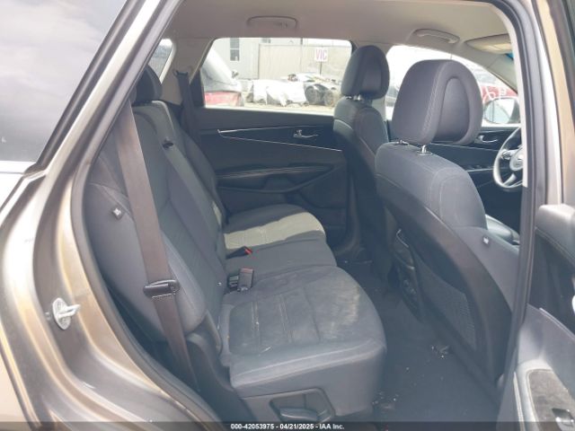 5XYPG4A57GG003204 KIA Sorento 3.3l Lx