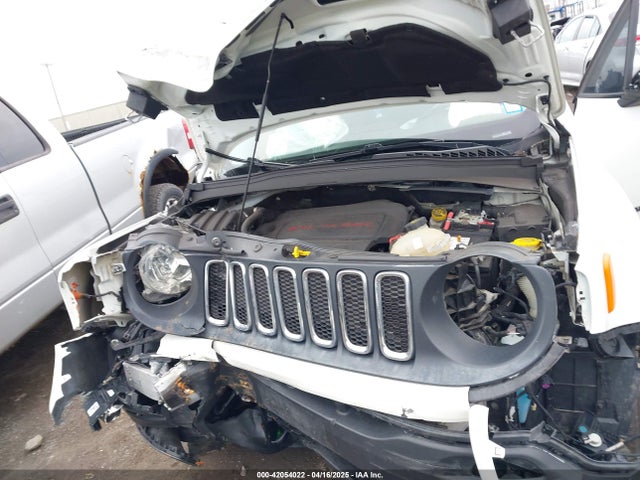 Jeep Renegade Latitude 2016 ZACCJBBT6GPC65717 Image 9