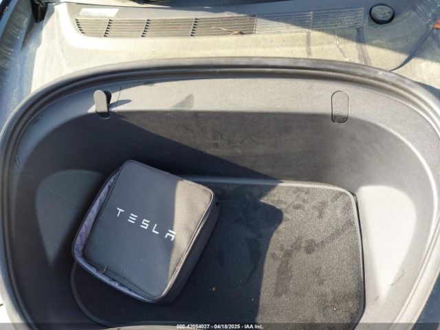 2018 TESLA MODEL 3 5YJ3E1EA6JF069901 Photo 9