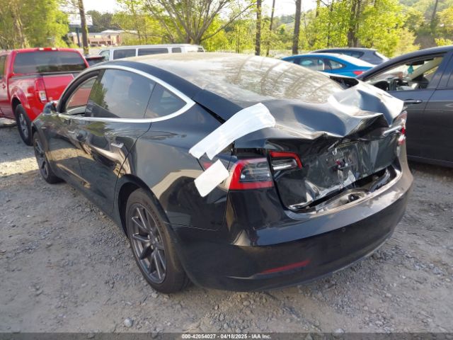 2018 TESLA MODEL 3 5YJ3E1EA6JF069901 Photo 2