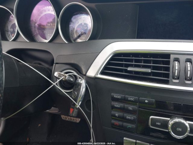 WDDGJ4HB9EG224400 Mercedes-Benz 2014