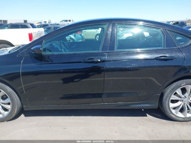 1C3CCCBB1FN670130 Chrysler 200 S