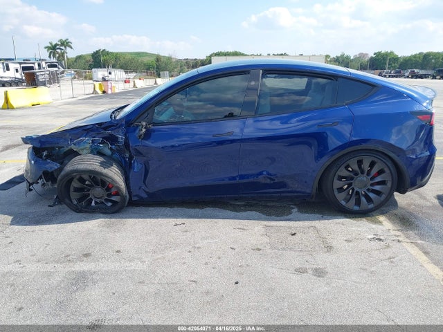 2024 TESLA MODEL Y 7SAYGDEF9RA267204 Photo 5