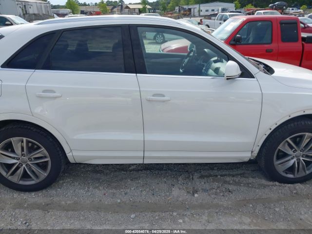 WA1HCCFS4HR017356 Audi Q3 2.0t Premium