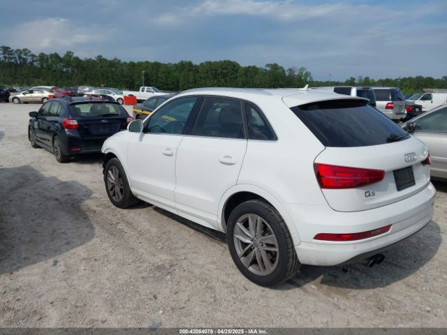 WA1HCCFS4HR017356 Audi Q3 2.0t Premium