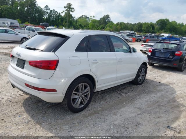 WA1HCCFS4HR017356 Audi Q3 2.0t Premium