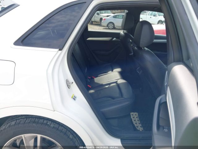 WA1HCCFS4HR017356 Audi Q3 2.0t Premium