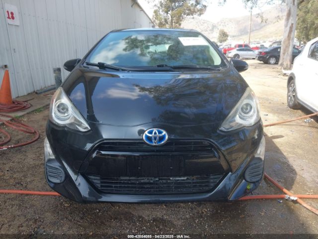 JTDKDTB38G1122485 Toyota Prius C Two