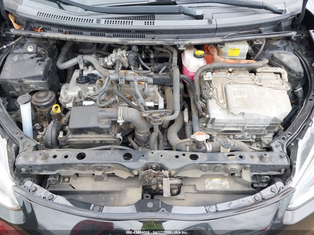 JTDKDTB36G1120170 Toyota Prius C Two