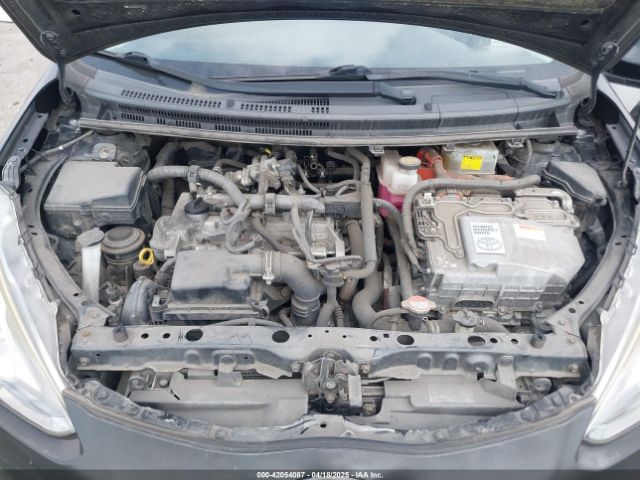 JTDKDTB31G1121761 Toyota Prius C Two