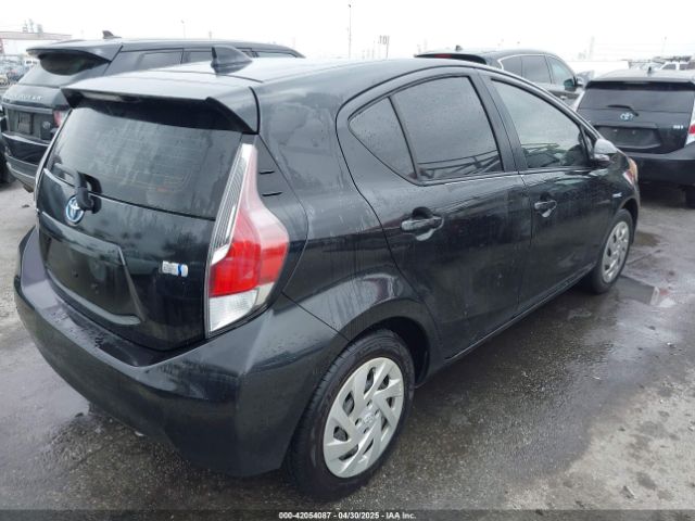 JTDKDTB31G1121761 Toyota Prius C Two
