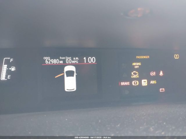 JTDKDTB35G1121813 Toyota Prius C Two