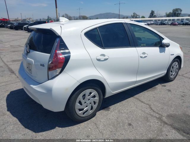 JTDKDTB35G1121813 Toyota Prius C Two