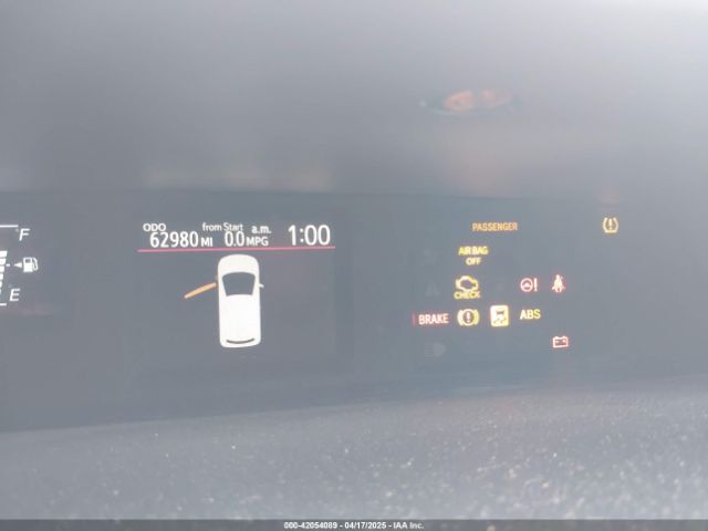 JTDKDTB35G1121813 Toyota Prius C Two