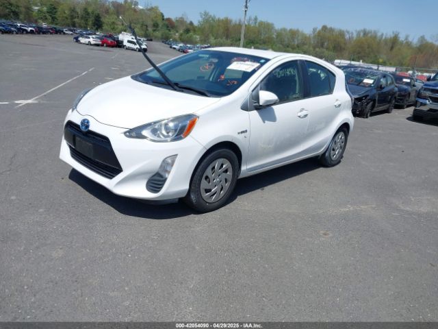 JTDKDTB30G1122657 Toyota Prius C Two