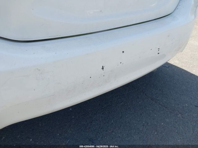 JTDKDTB30G1122657 Toyota Prius C Two