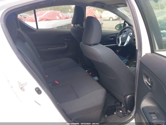 JTDKDTB30G1122657 Toyota Prius C Two