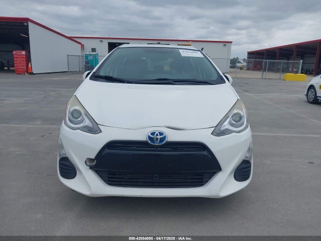 JTDKDTB36G1125076 Toyota Prius C Two