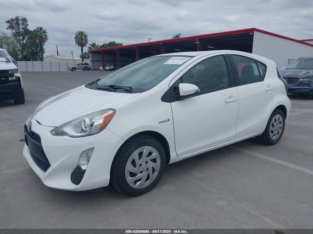 JTDKDTB36G1125076 Toyota Prius C Two