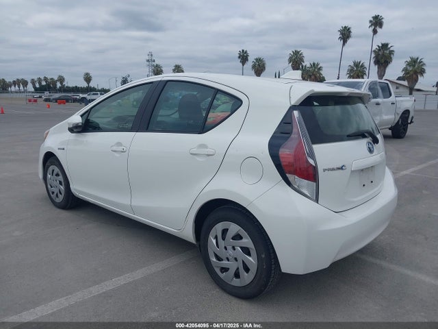 JTDKDTB36G1125076 Toyota Prius C Two