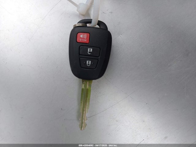 JTDKDTB39G1124911 Toyota Prius C Two